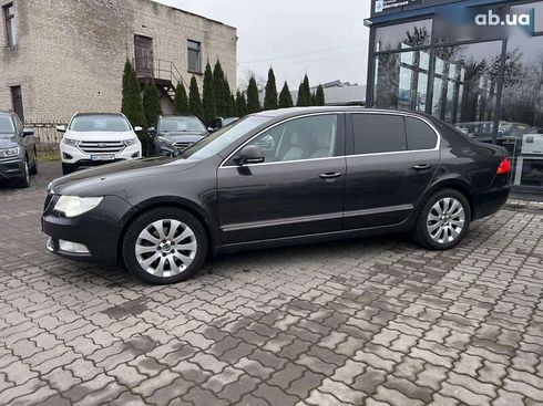 Skoda Superb 2009 - фото 9