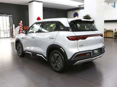 BYD Yuan Up 2024 - фото 4