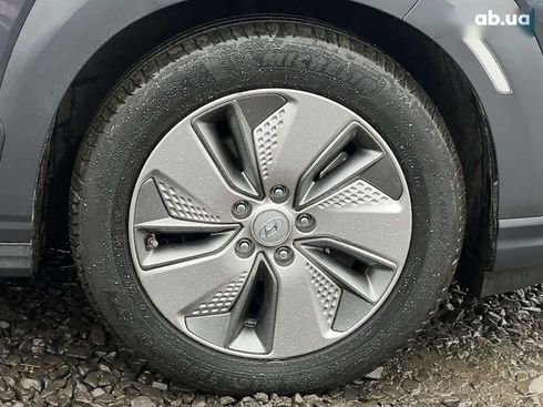 Hyundai Kona Electric 2021 - фото 24
