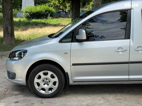 Volkswagen Caddy 2011 серый - фото 16