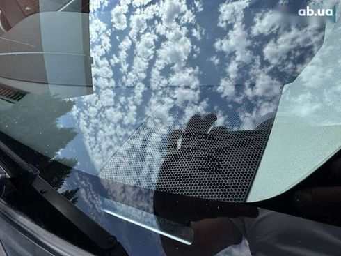 Toyota Prius 2013 - фото 17
