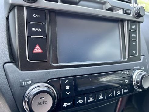 Toyota Land Cruiser Prado 2013 - фото 11