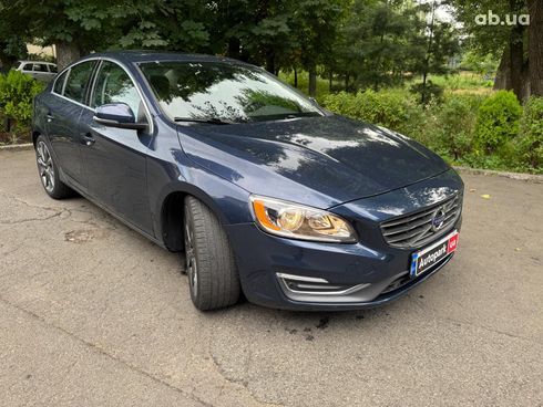 Volvo S60 2014 синий - фото 3