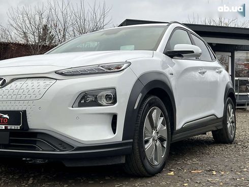 Hyundai Kona Electric 2021 - фото 11