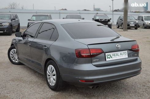Volkswagen Jetta 2016 - фото 3