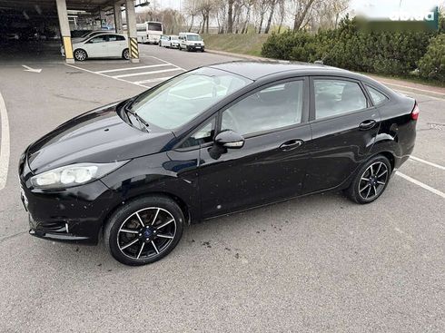 Ford Fiesta 2017 - фото 10