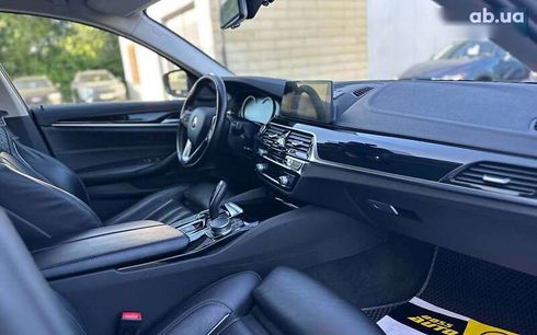 BMW 5 серия 2017 - фото 21