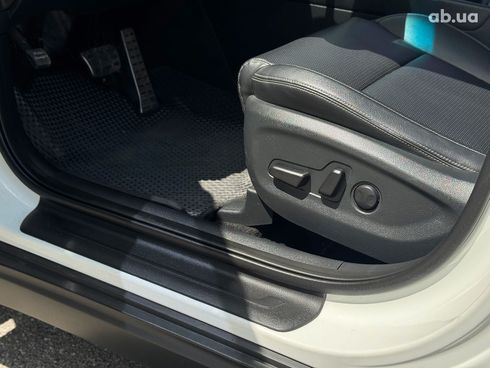 Kia Sportage 2018 белый - фото 20