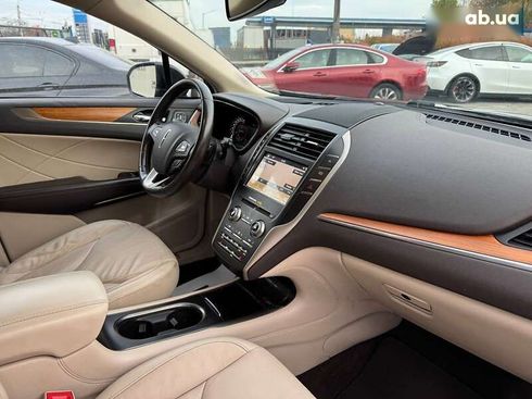 Lincoln MKC 2019 - фото 10