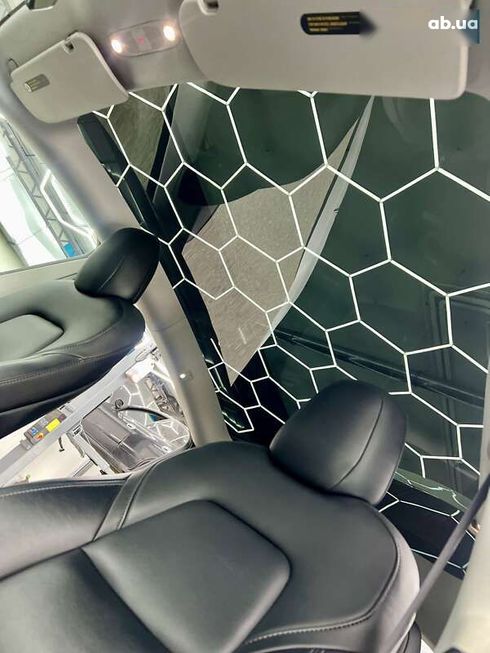 Tesla Model Y 2021 - фото 18