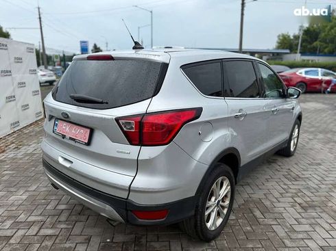 Ford Escape 2019 - фото 3