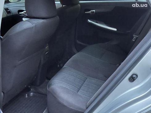 Toyota Corolla 2007 серый - фото 13
