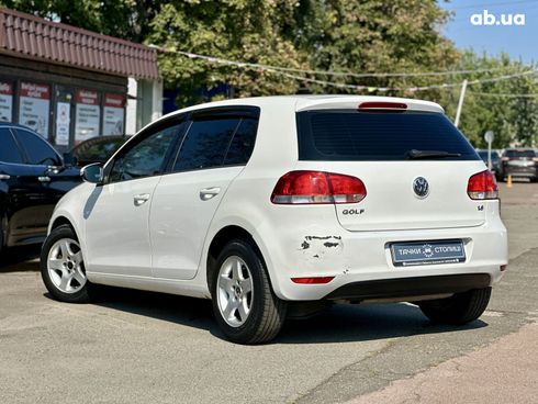Volkswagen Golf 2010 белый - фото 3
