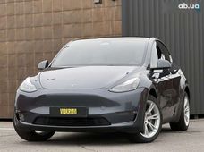 Продаж вживаних Tesla Model Y 2022 року - купити на Автобазарі