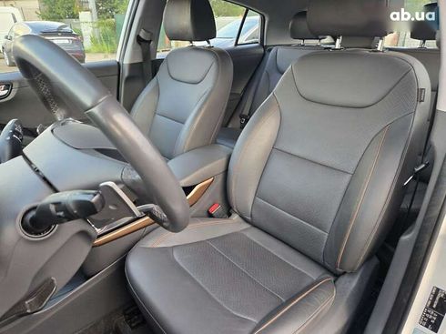 Hyundai Ioniq 2019 - фото 25
