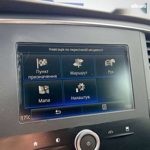Renault Megane 2018 - фото 28