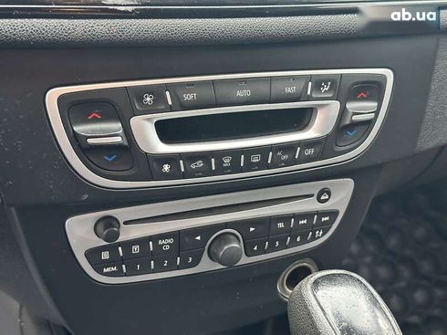Renault Megane 2011 - фото 23