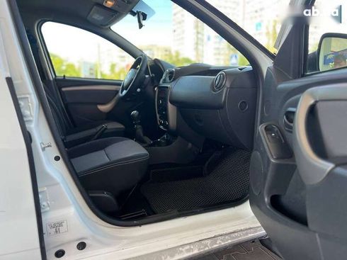 Renault Duster 2014 - фото 22