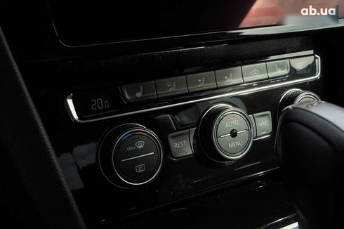 Volkswagen Passat 2018 - фото 28