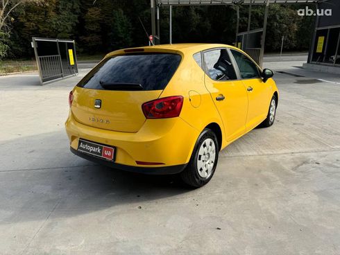 SEAT Ibiza 2011 желтый - фото 8