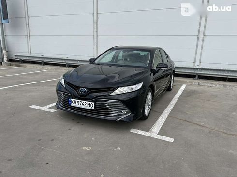 Toyota Camry 2020 - фото 3