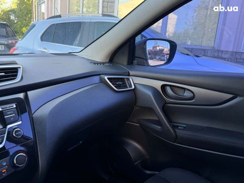 Nissan Qashqai 2017 белый - фото 28