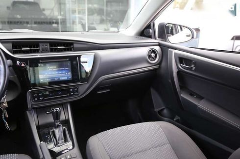 Toyota Corolla 2018 - фото 15
