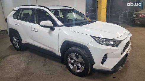 Toyota RAV4 2022 - фото 5