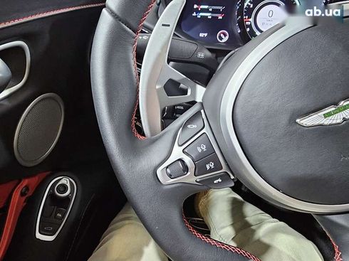Aston Martin Vantage 2021 - фото 29