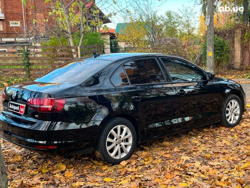 Volkswagen Jetta 2015 черный - фото 12