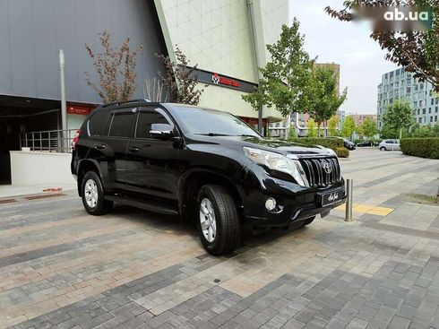 Toyota Land Cruiser Prado 2013 - фото 25