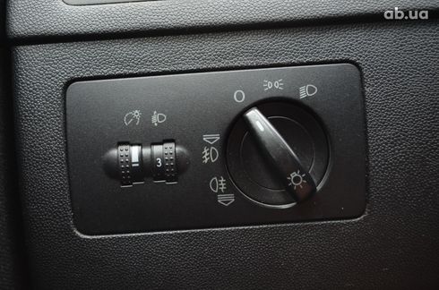 Skoda Fabia 2007 серый - фото 10