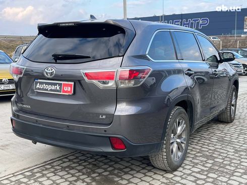 Toyota Highlander 2015 коричневый - фото 5