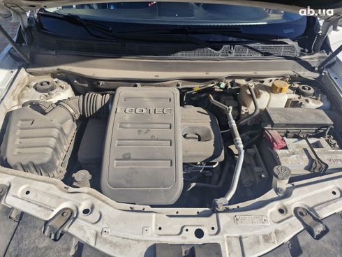 Chevrolet Captiva 2016 белый - фото 5