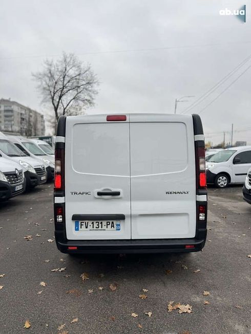 Renault Trafic 2021 - фото 7