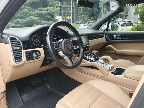 Porsche Cayenne 2017 - фото 11