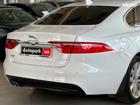 Jaguar XF 2016 белый - фото 9