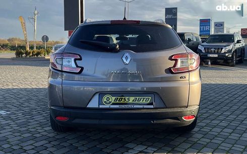 Renault Megane 2011 - фото 6