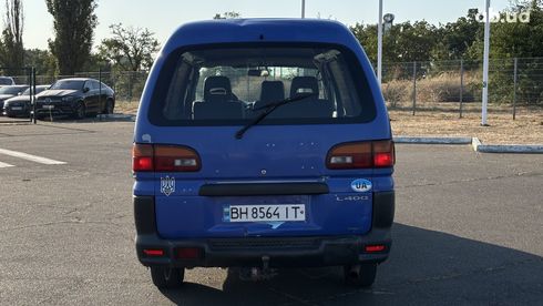 Mitsubishi Space Gear 2000 голубой - фото 9