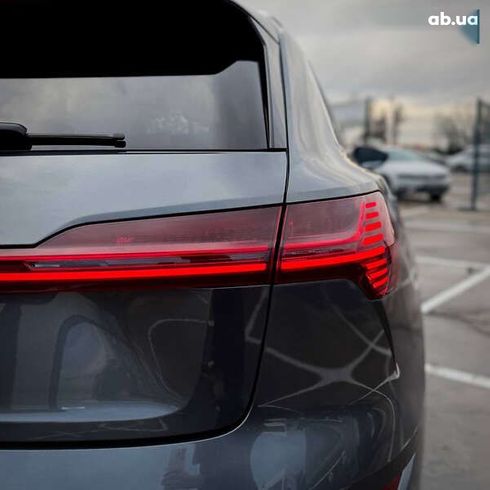 Audi E-Tron 2019 - фото 17