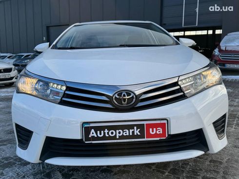 Toyota Corolla 2014 белый - фото 2