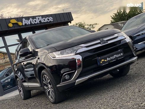 Mitsubishi Outlander 2018 - фото 6