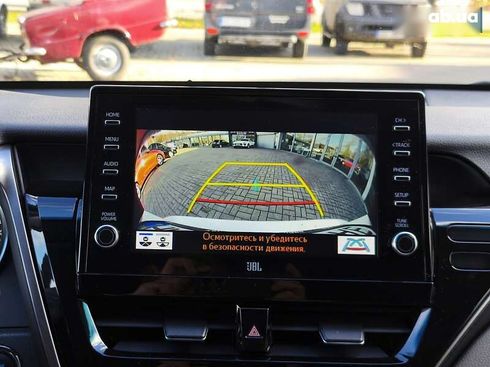 Toyota Camry 2021 - фото 18