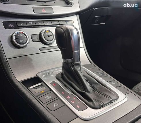 Volkswagen Passat 2013 - фото 16