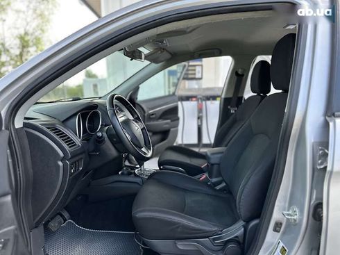 Mitsubishi Outlander 2015 - фото 14