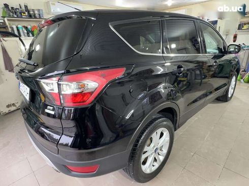 Ford Escape 2017 - фото 29