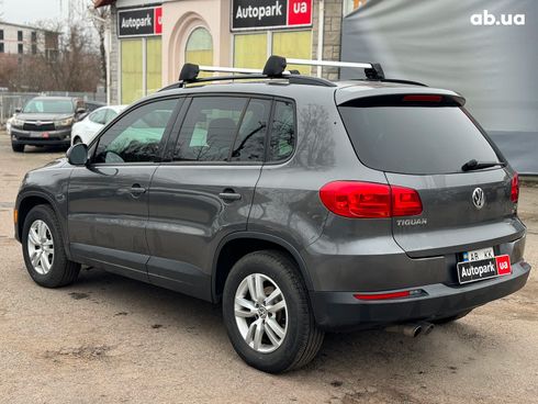 Volkswagen Tiguan 2015 серый - фото 24