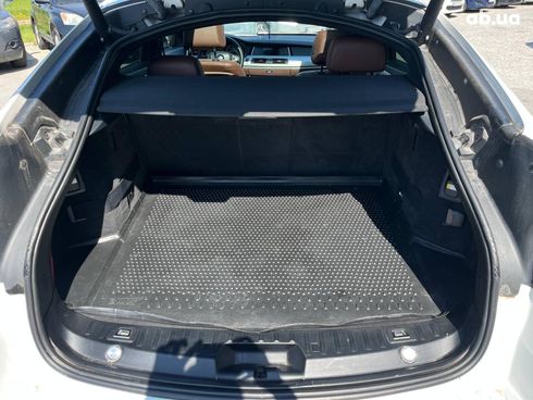 BMW 5 серия 2013 белый - фото 45