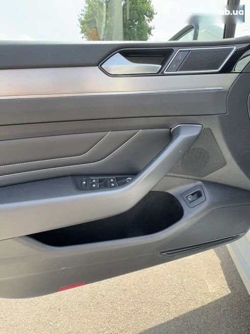 Volkswagen Passat 2021 - фото 24