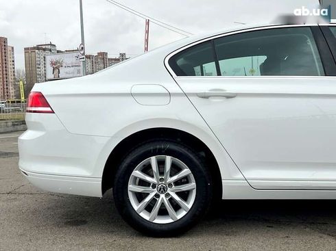 Volkswagen Passat 2017 - фото 12